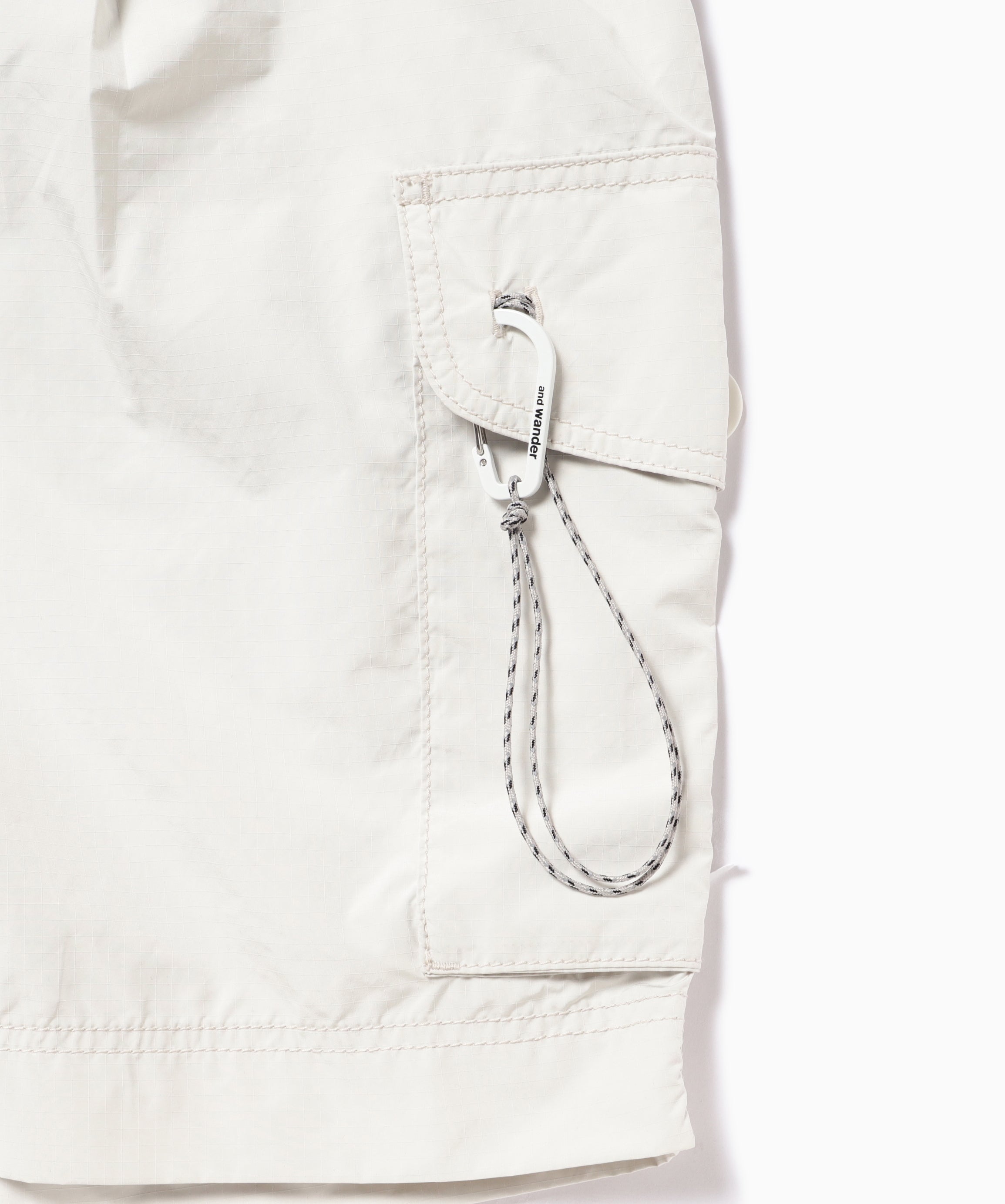 Oversized Cargo Short Pants