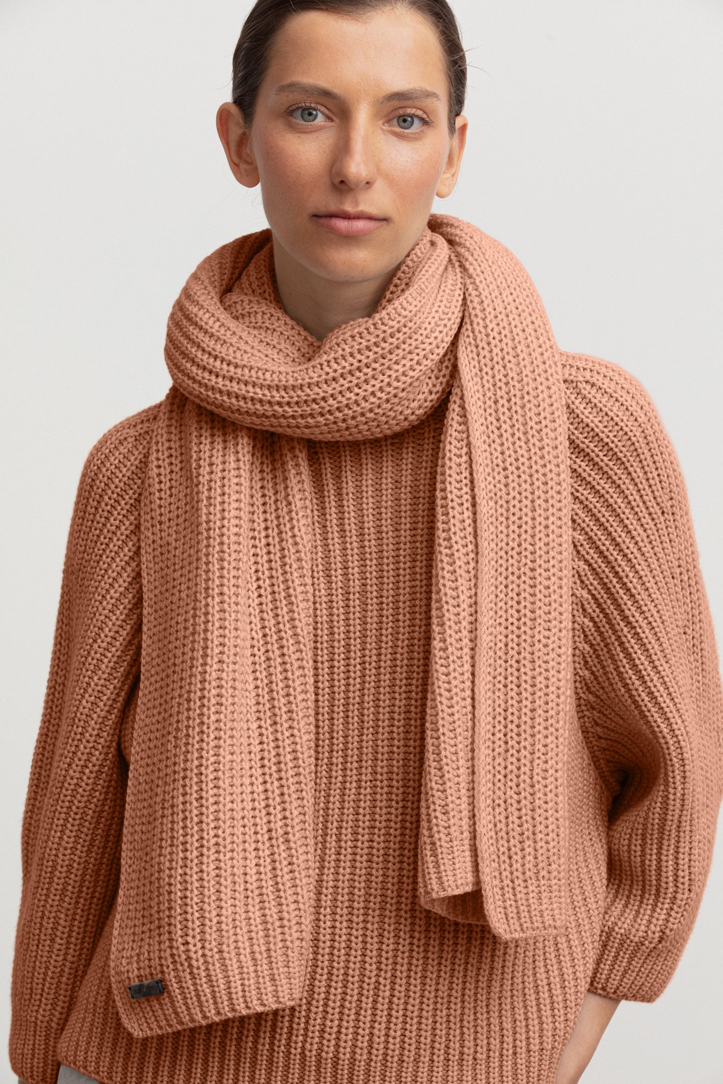 HARVA Cashmere Scarf
