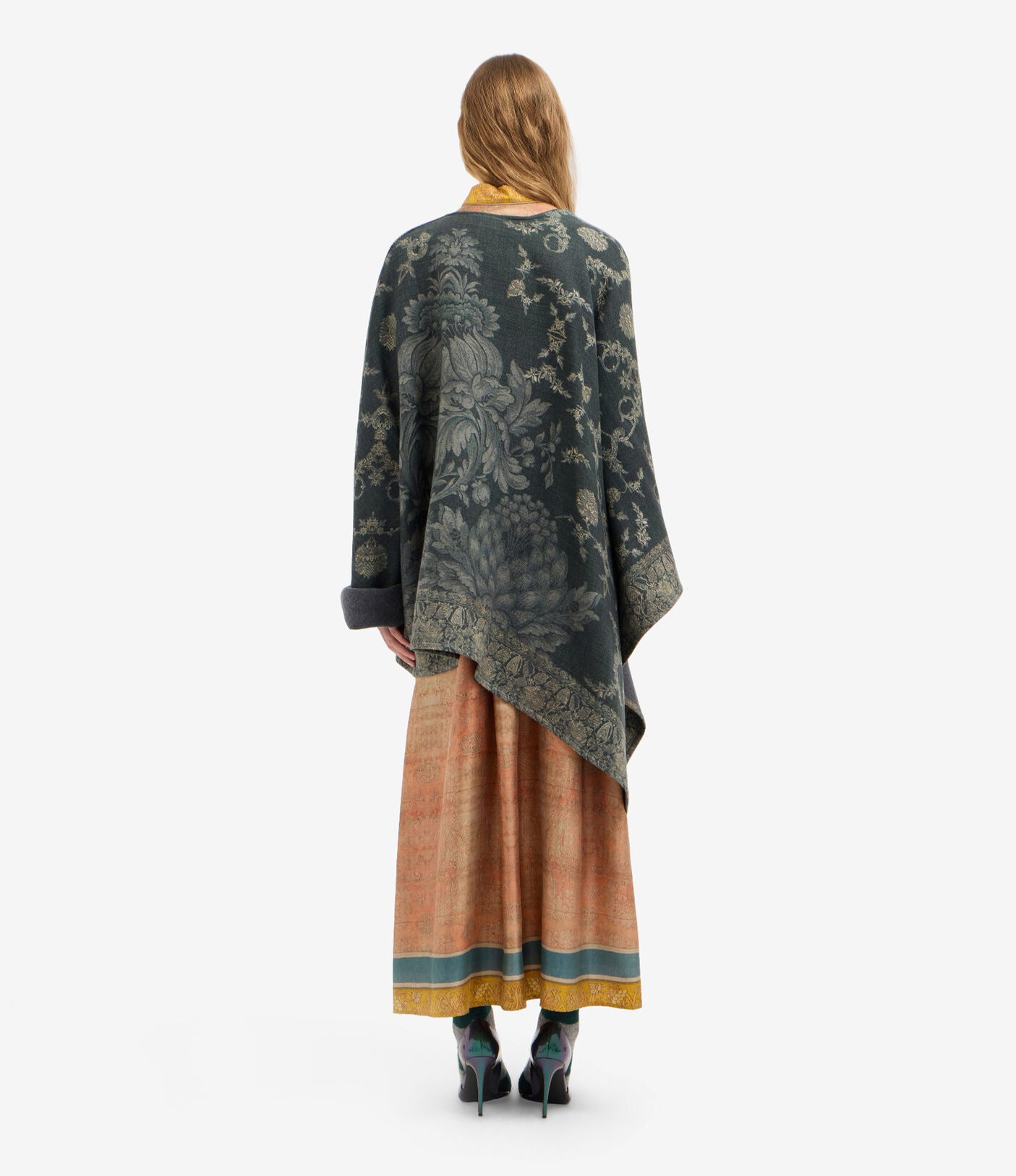 Pancake Wool Cape Errante