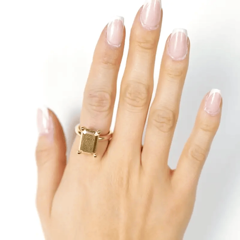 Ring Emerald Cut Large