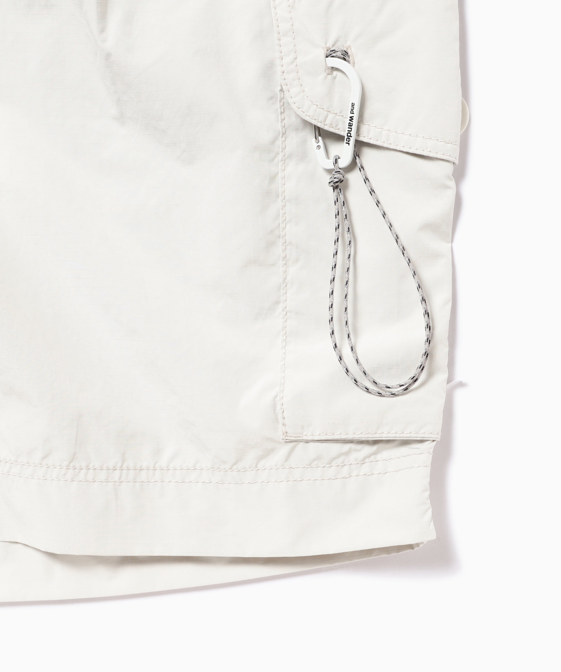 Oversized Cargo Short Pants