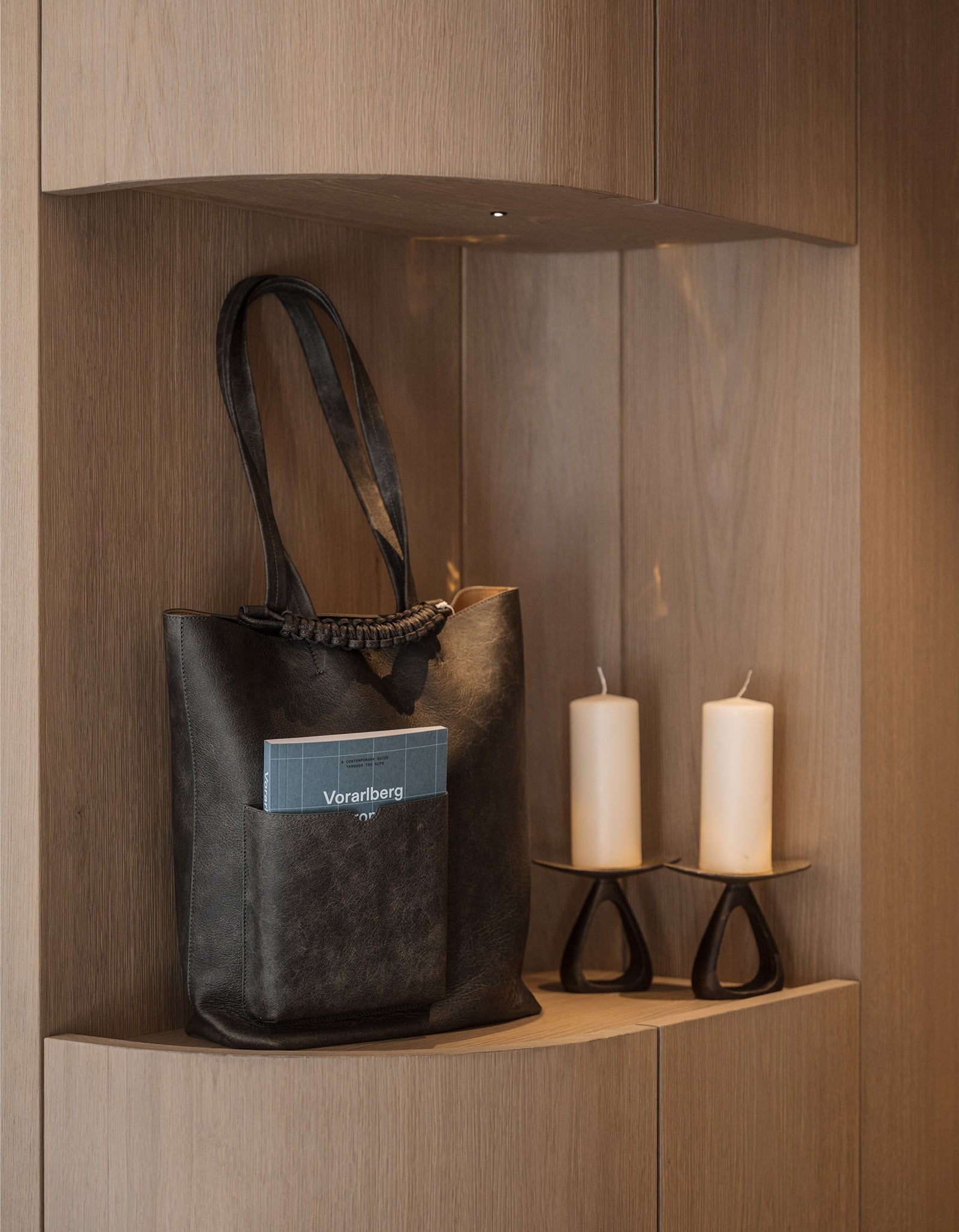 Arlberg Club House – Sagan Vienna Pazar Book Tote