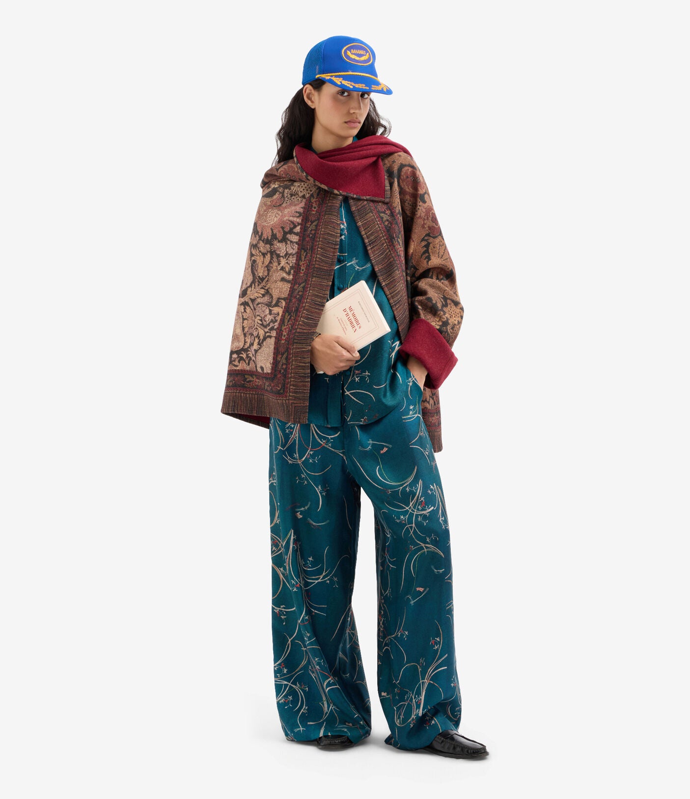 Pancake Wool Cape Ossidiana