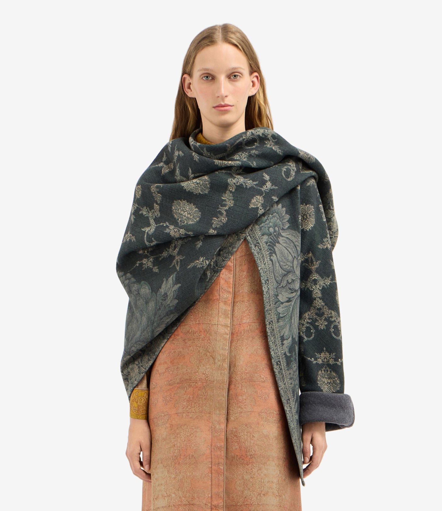 Pancake Wool Cape Errante
